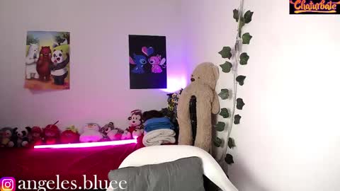 Snapshot of bad_girl_2003 chatting on March 3, 2025, 10:42 pm Angeles online show from March 3, 2025, 10:42 pm