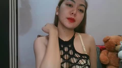 Snapshot of badaxx_tricia chatting on October 14, 2025, 9:10 am tricia online show from October 14, 2025, 9:10 am