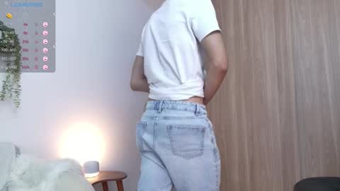 jhojan online show from October 5, 2025, 11:24 pm