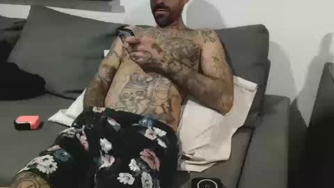 BadCouple  online show from October 18, 2025, 1:52 am