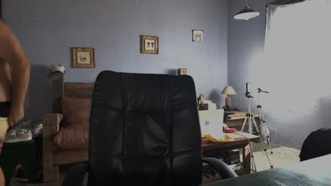 Baddaddybrazil online show from December 16, 2024, 7:32 pm