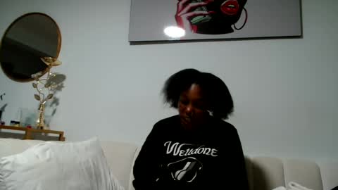 Snapshot of baddestslut001 chatting on July 11, 2026, 6:10 pm baddestslut001 online show from July 11, 2026, 6:10 pm
