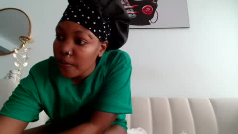 Snapshot of baddestslut001 chatting on July 15, 2026, 12:43 pm baddestslut001 online show from July 15, 2026, 12:43 pm