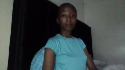 baddie_bunnie online show from November 29, 2025, 3:37 pm