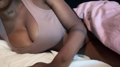 badgurldnay online show from October 8, 2025, 6:33 am