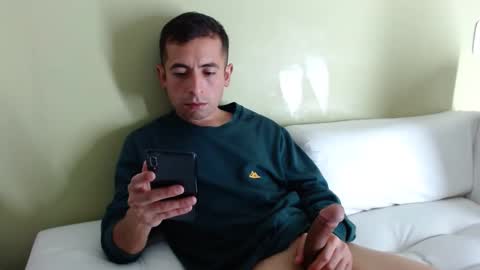 Snapshot of badguy707 chatting on December 7, 2024, 10:06 pm badguy707 online show from December 7, 2024, 10:06 pm