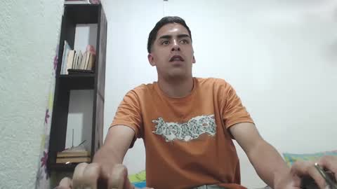 Juan Help us reach 100 likes online show from January 15, 2025, 6:51 pm