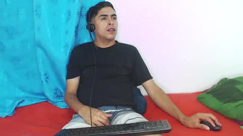 Juan Help us reach 100 likes online show from January 18, 2025, 3:20 am