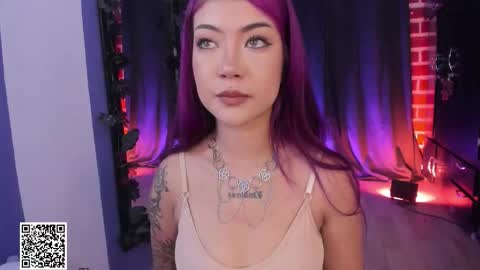 Snapshot of badkatyuska chatting on November 28, 2025, 6:10 pm Please help me to reach 100 thumbs up online show from November 28, 2025, 6:10 pm