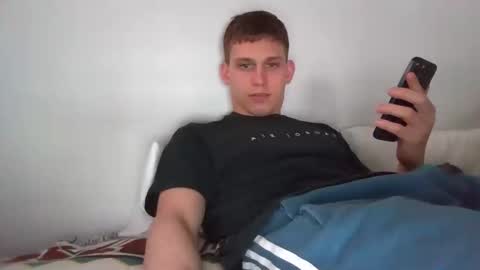 Snapshot of badtime111 chatting on April 4, 2026, 1:19 pm badtime111 online show from April 4, 2026, 1:19 pm