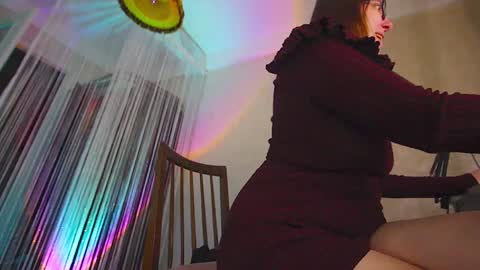 engely online show from December 14, 2024, 2:10 pm