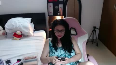 Snapshot of bailarina_atrevida chatting on November 20, 2025, 10:26 am sandra online show from November 20, 2025, 10:26 am