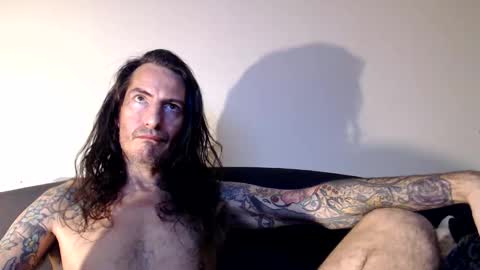 Bailey online show from October 18, 2025, 6:19 pm