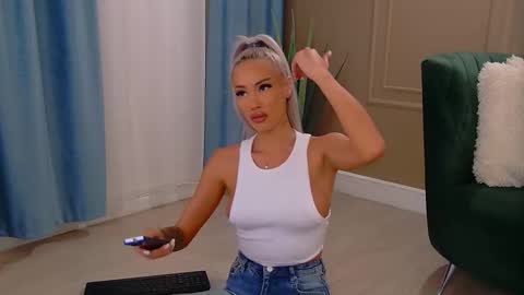 Snapshot of bailey_rush chatting on September 29, 2025, 1:16 pm bailey_rush online show from September 29, 2025, 1:16 pm