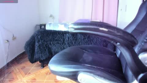 IM BAILEY online show from January 14, 2025, 2:50 am