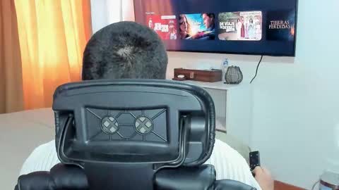 Snapshot of baltazardupont chatting on October 6, 2025, 1:19 pm Andres - online show from October 6, 2025, 1:19 pm