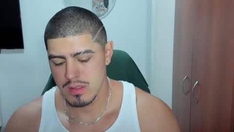 Snapshot of baltazardupont chatting on October 23, 2025, 11:09 am Andres - online show from October 23, 2025, 11:09 am