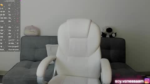 Snapshot of bam_atenea chatting on February 28, 2025, 8:28 pm Vanessa online show from February 28, 2025, 8:28 pm