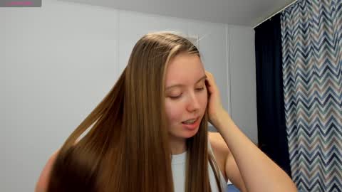 Kira online show from December 26, 2024, 9:15 pm