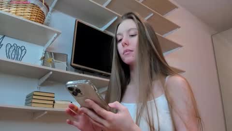 Snapshot of bam_bi chatting on January 31, 2026, 10:30 pm Kira online show from January 31, 2026, 10:30 pm