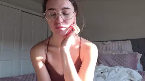 bambifarrina online show from February 10, 2026, 3:49 pm