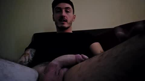 Snapshot of bambilegsorbust chatting on February 16, 2025, 4:21 pm G online show from February 16, 2025, 4:21 pm