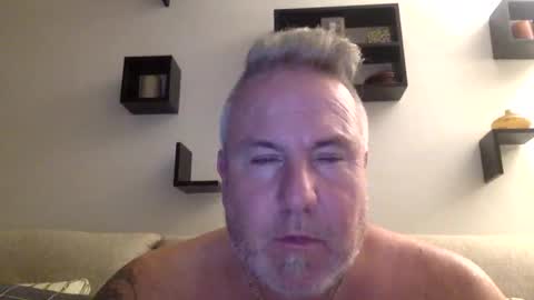 banana5289 online show from November 4, 2025, 10:53 pm