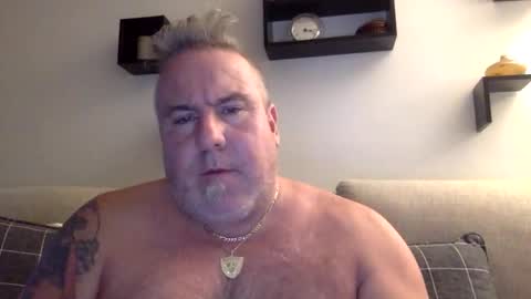 banana5289 online show from December 4, 2025, 8:17 pm