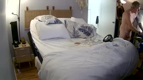 Snapshot of bananas318 chatting on September 18, 2025, 4:58 am bananas318 online show from September 18, 2025, 4:58 am