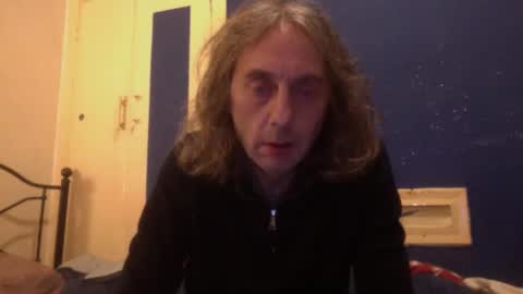 Snapshot of bangintoleather chatting on December 11, 2024, 3:02 am bangintoleather online show from December 11, 2024, 3:02 am