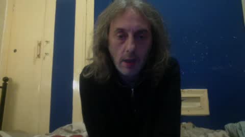 Snapshot of bangintoleather chatting on February 13, 2025, 2:45 am bangintoleather online show from February 13, 2025, 2:45 am