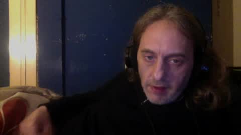Snapshot of bangintoleather chatting on February 24, 2025, 2:30 am bangintoleather online show from February 24, 2025, 2:30 am