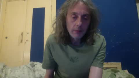 Snapshot of bangintoleather chatting on March 7, 2025, 3:08 am bangintoleather online show from March 7, 2025, 3:08 am