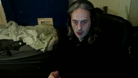 bangintoleather online show from April 15, 2026, 2:29 am