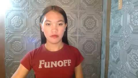 baninay810654 online show from September 28, 2025, 2:33 pm