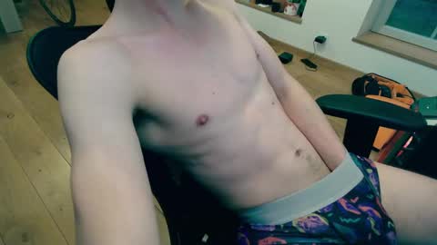 Snapshot of banzal chatting on February 25, 2025, 3:16 pm banzak online show from February 25, 2025, 3:16 pm