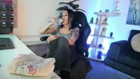 Gabi  online show from October 18, 2025, 7:14 pm