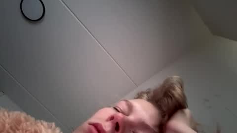 charliejones online show from September 22, 2025, 9:11 am