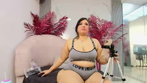 Snapshot of barbaraferrer69 chatting on May 13, 2026, 2:25 pm BARBARA FERRER online show from May 13, 2026, 2:25 pm