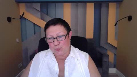 barbaraturners online show from October 15, 2025, 7:36 pm