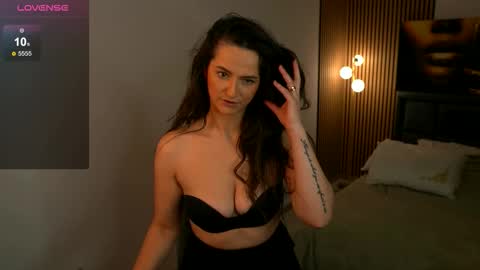 barbaraxoxox online show from December 2, 2025, 6:19 am