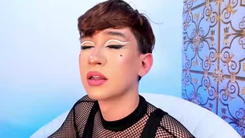 Snapshot of barbie_boy_ chatting on November 4, 2025, 5:17 am I work from home this is my room 3 online show from November 4, 2025, 5:17 am