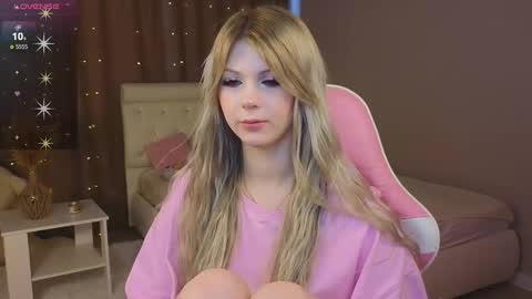 Snapshot of barbiee_b chatting on March 2, 2025, 7:43 am Stacy online show from March 2, 2025, 7:43 am
