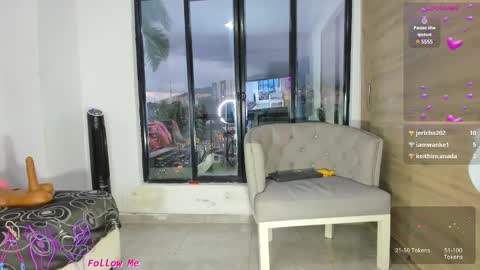 Snapshot of barbiefoxx chatting on February 27, 2025, 10:20 pm Barbiefoxx online show from February 27, 2025, 10:20 pm