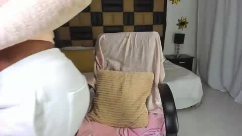 barbiekano online show from November 13, 2025, 11:25 pm