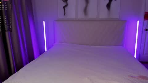 Snapshot of barbielina_ chatting on April 26, 2026, 7:44 pm Emma online show from April 26, 2026, 7:44 pm