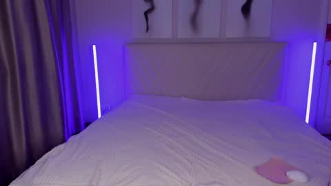 Snapshot of barbielina_ chatting on June 8, 2026, 8:20 pm Emma online show from June 8, 2026, 8:20 pm