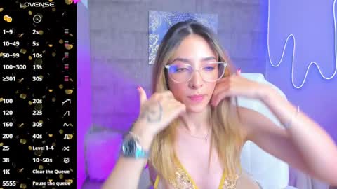 Snapshot of barbiie_scoth chatting on March 4, 2025, 1:34 am Barbie Scot online show from March 4, 2025, 1:34 am