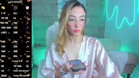 Snapshot of barbiie_scoth chatting on March 7, 2025, 8:55 pm Barbie Scot online show from March 7, 2025, 8:55 pm