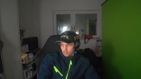 Snapshot of barca200 chatting on December 19, 2024, 6:45 pm barca200 online show from December 19, 2024, 6:45 pm